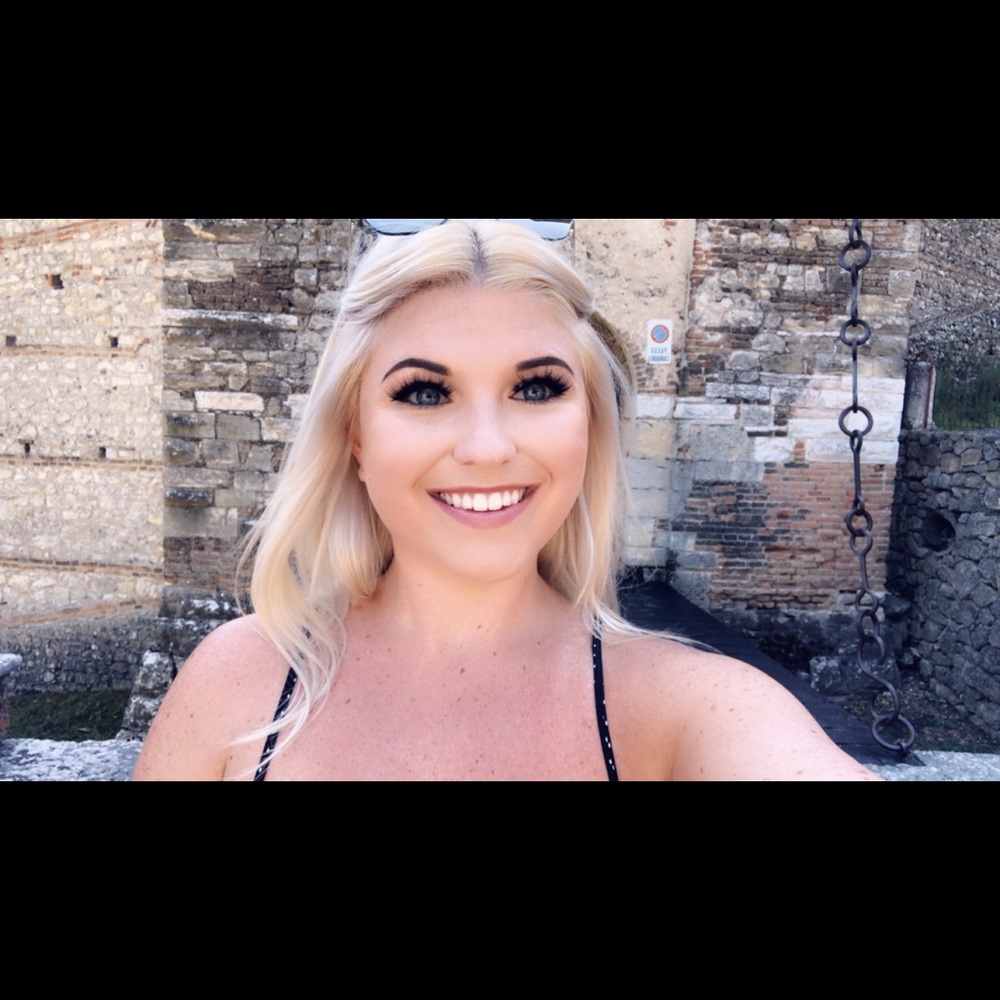 Meet your Posher, Sarah